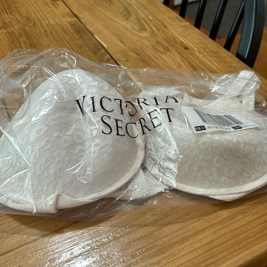 Brand New Vs Bra